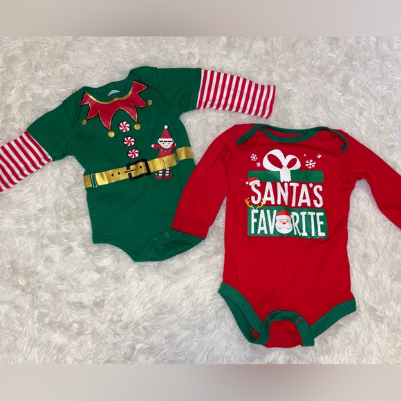 Two 3-6 month Christmas outfits - Picture 1 of 4